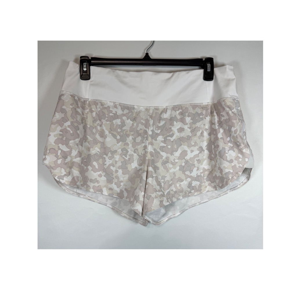 Athleta Running Free Printed Short 3.5 Camo White Tan Large